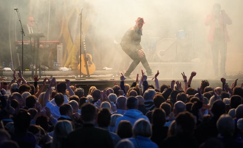 The Irresistible Allure of Live Events: A Love Affair Between Artists and Audiences